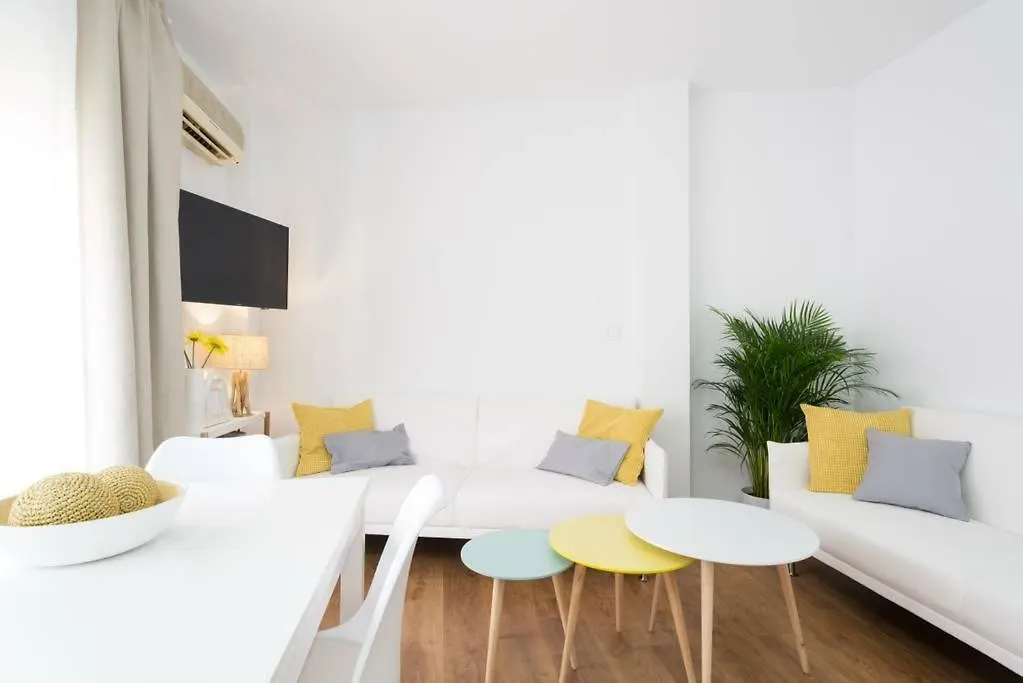 Lyrioshomes Malaga Cervantes